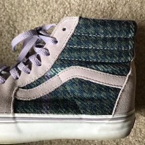 High-Top Women’s Sneakers in Lavender and Teal